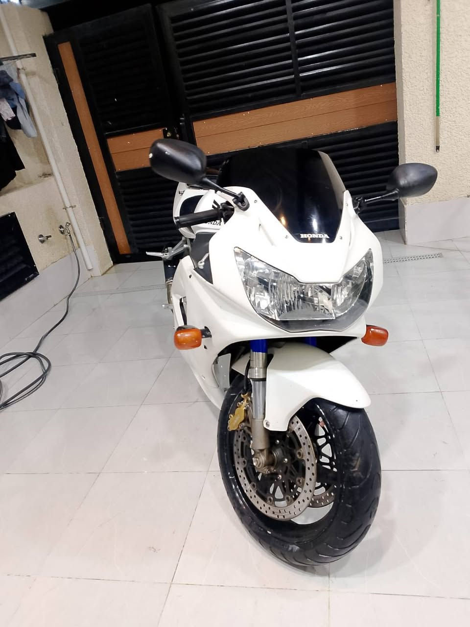 سلام عليكم. بطح سيبي محرك ٩٥٤rr موديل ٢٠٠٢أوراق منفيس.. ابيع كوم حديد مستعجل ع بيعته ***********
