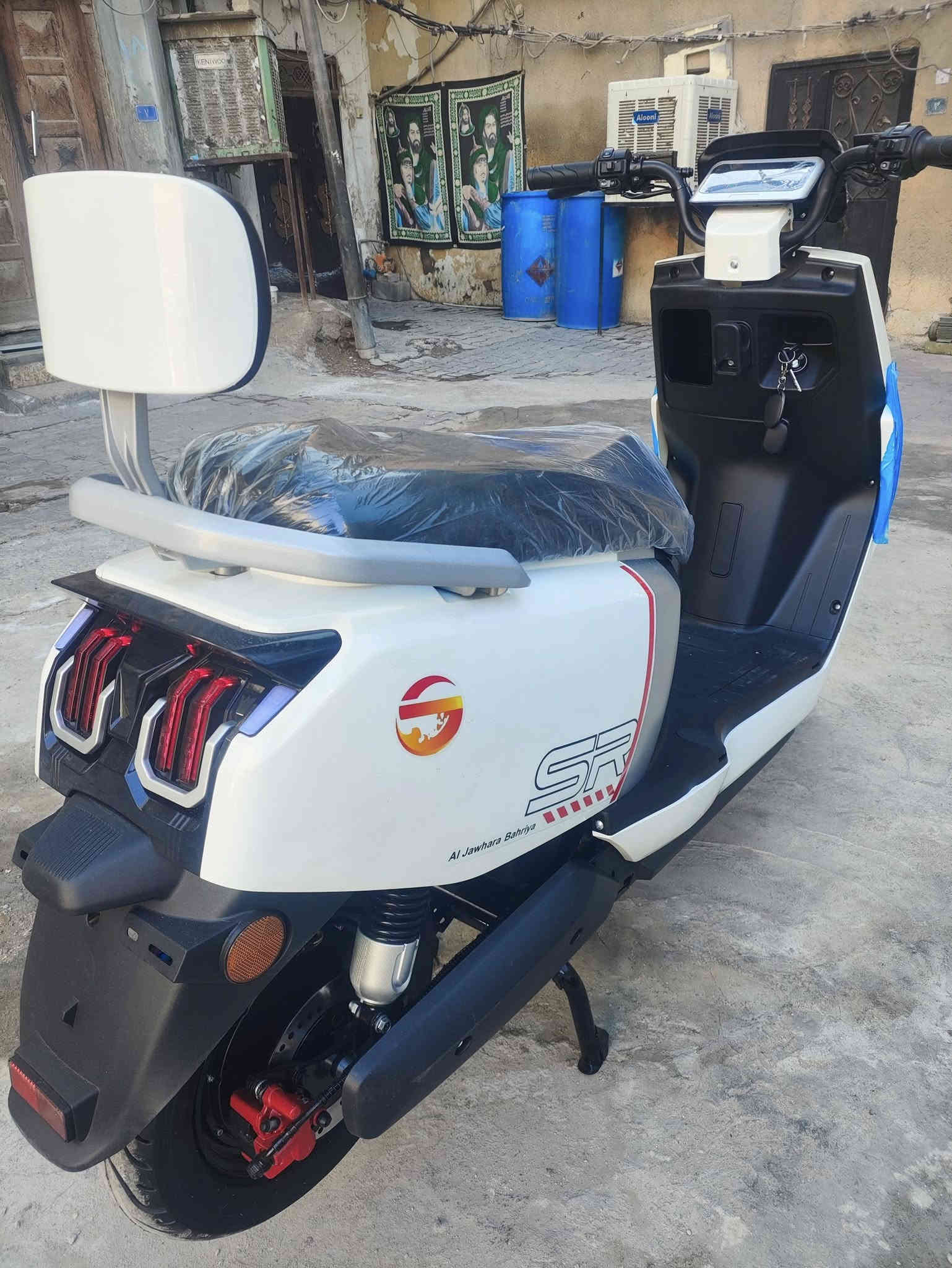 السلام عليكم درجه شحن جديد الساحه زيرو غير مستمل 0 كيلو متر شركة الجوهرة البحرية موديل 26 تصفيه مخازن *********** سعر 750 قفل  عنوان بغداد ساحة الوثبه ملف 2000 سرعه 100
