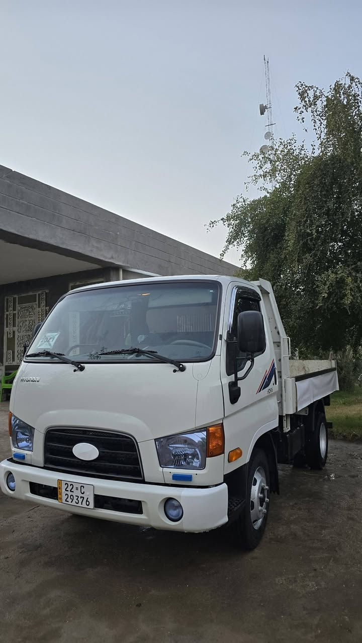 السلام عليكم ورحمة الله وبركاته 
للبيع كنتر هونداي موديل 2021
مكفوله كفاله عامه من كلشي 
مكينه ٤٠٠٠ لا بخار ولا تنقيص السياره جديده بمعنا الكلمه 
تبريد ثلاجه  تدفاء مكان السياره بابل جبله 
***********
***********
