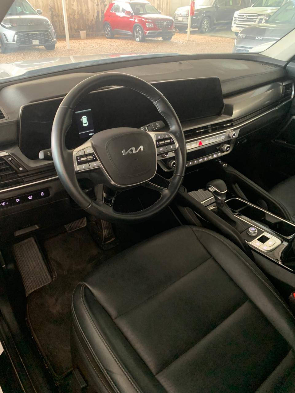 تولرايد موديل 25 رقم بابل شهداء حادثه بنيد ودعاميه ولباقي مكفول فول مواصفات ماشيه 6000 سعر 290 مكان سياره كربلاء ***********
