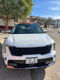 سورنتو 2024 4 سلندر كلين تايتل ماشي 43 الالف 07762534230