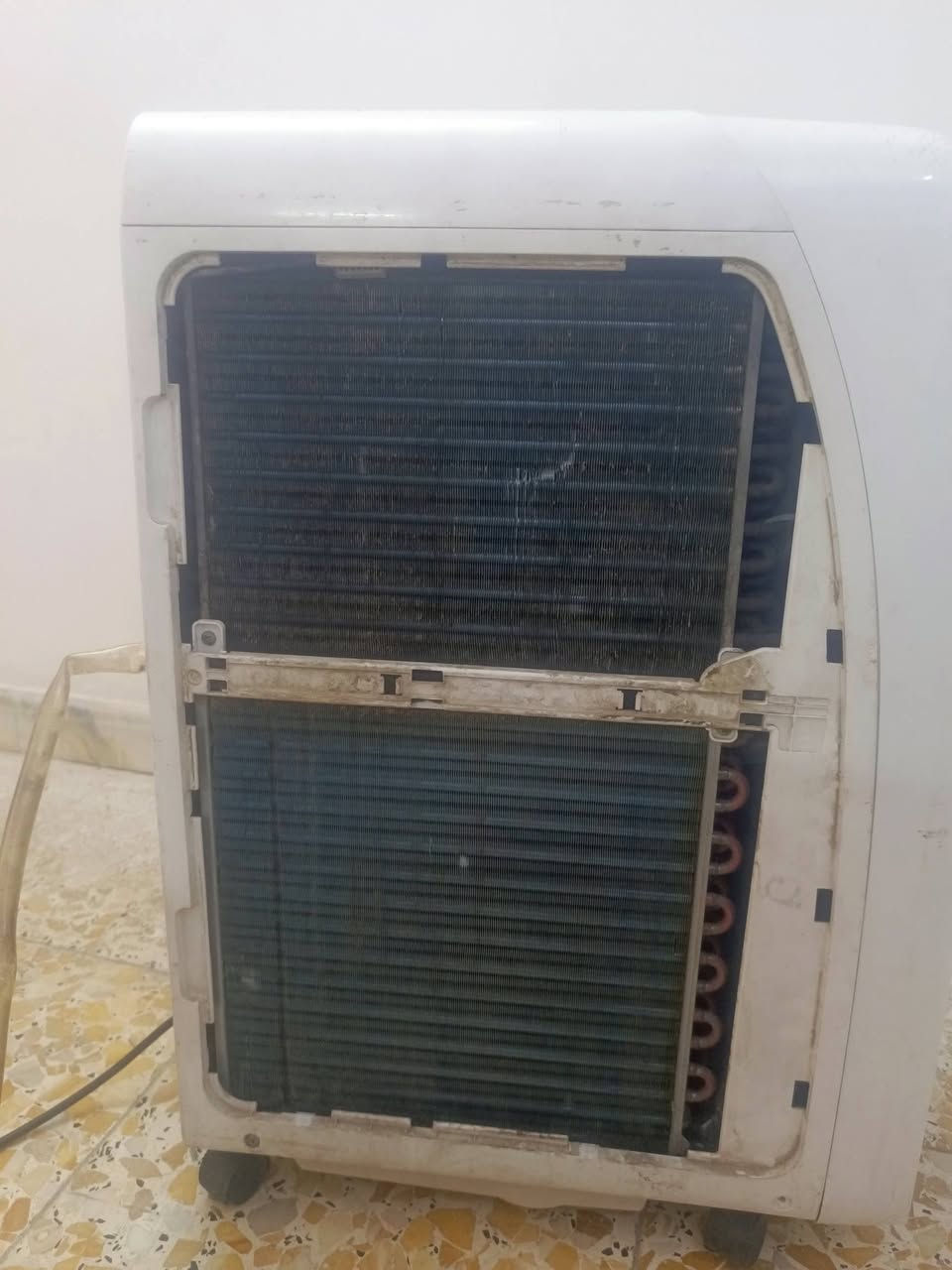 سبلت TCL للبيع 1 طن
داخلي بدون قطعه خارجيه كامل شغال نقصه ريمونت فقط. السعر 225 اي استفسار خاص


**إذا كنت صاحب هذا الإعلان وتريد حذفه لأي سبب، رجاءا أرسل رسالة إلى الدعم الفني**