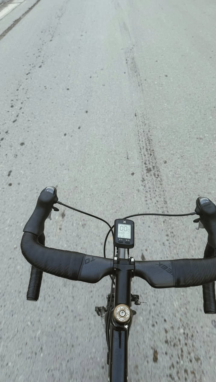 Louis
جديدة بمعنى الكلمة
معدن الفريم // المنيوم + ماشه كاربون 
قياس الفريم // 50cm
نظافة الفريم // 99%
ستيرن كاربون + سرج كاربون
فريم وايرات دفن
سستم الدراجة // شيمانو سورا
SHIMANO SORA كامل بدون اي نقص او خلل
عدد السرع 2*9
سستم جديد ونظيف
ويالة الدراجة // ماركة Alexrims طبقتين لتحمل الوزن والطسات + نظام بولبرن
السعر 350 // وبي مجال
مكاني بغداد ، الدورة


**إذا كنت صاحب هذا الإعلان وتريد حذفه لأي سبب، رجاءا أرسل رسالة إلى الدعم الفني**