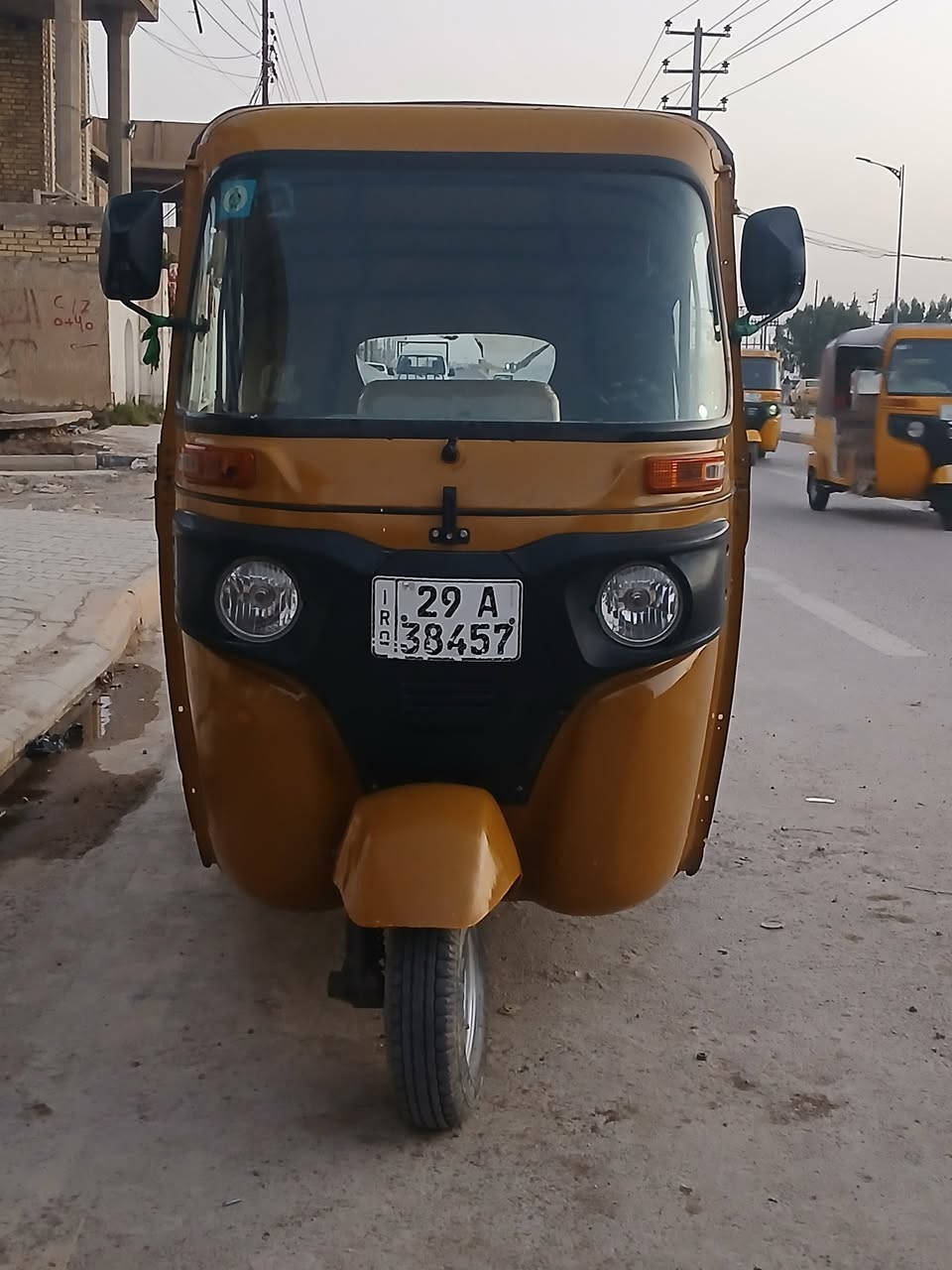 تكتك للبيع 21 رقم واسط لوحات نكليزي مكاني واسط الكوت ***********
