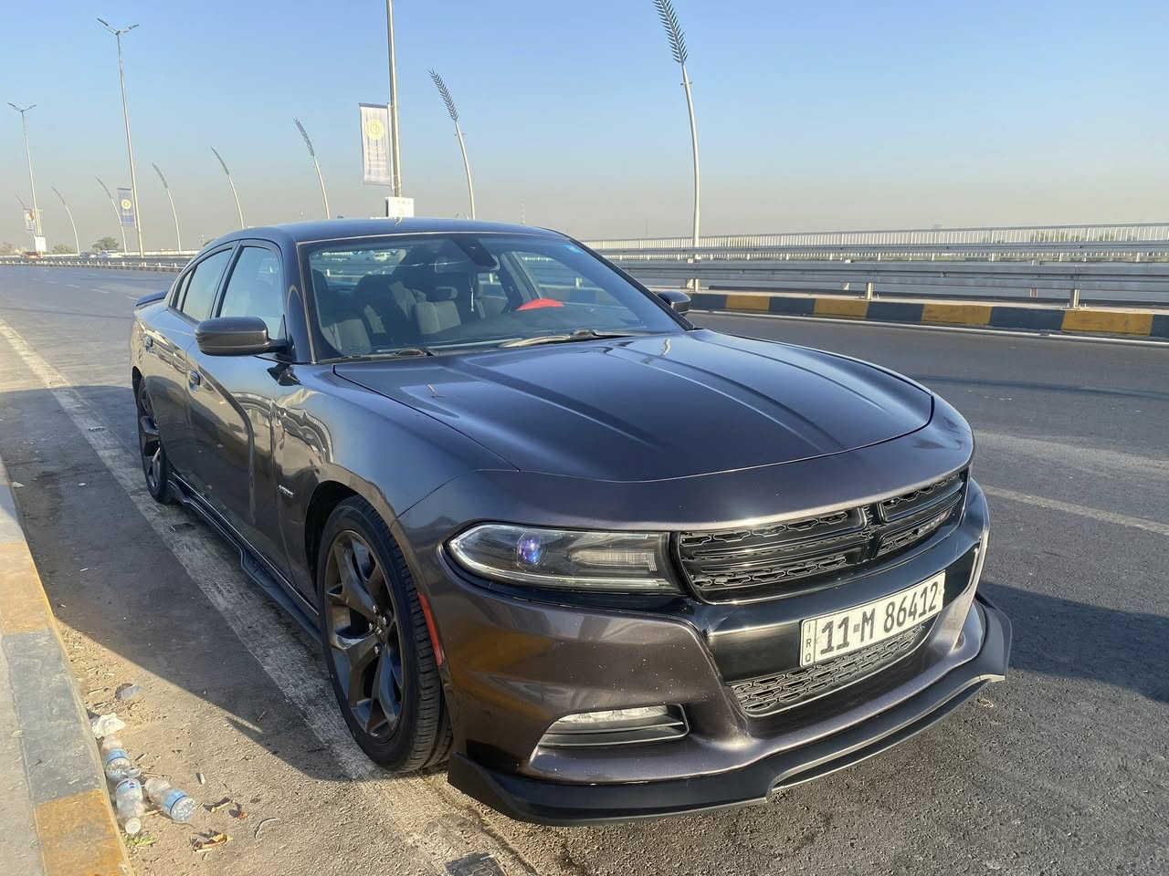 السلام عليكم 
جارجر 2018 RT
ماشية 59 m
السيارة استخدام شخصي كير محرك كفالة
صبغ بنيد فقط بدون دواخل 
عليها ادامة منظومه احتراق + تخم تايرات جدد 
السيرفس صفر عطل 
عليها دبات سود وداون بايب

بيع او مراوس حسب القناعة  

السعر 19.200$ قابل للتفاوض 
مكانها بغداد 
الاتصال ***********
