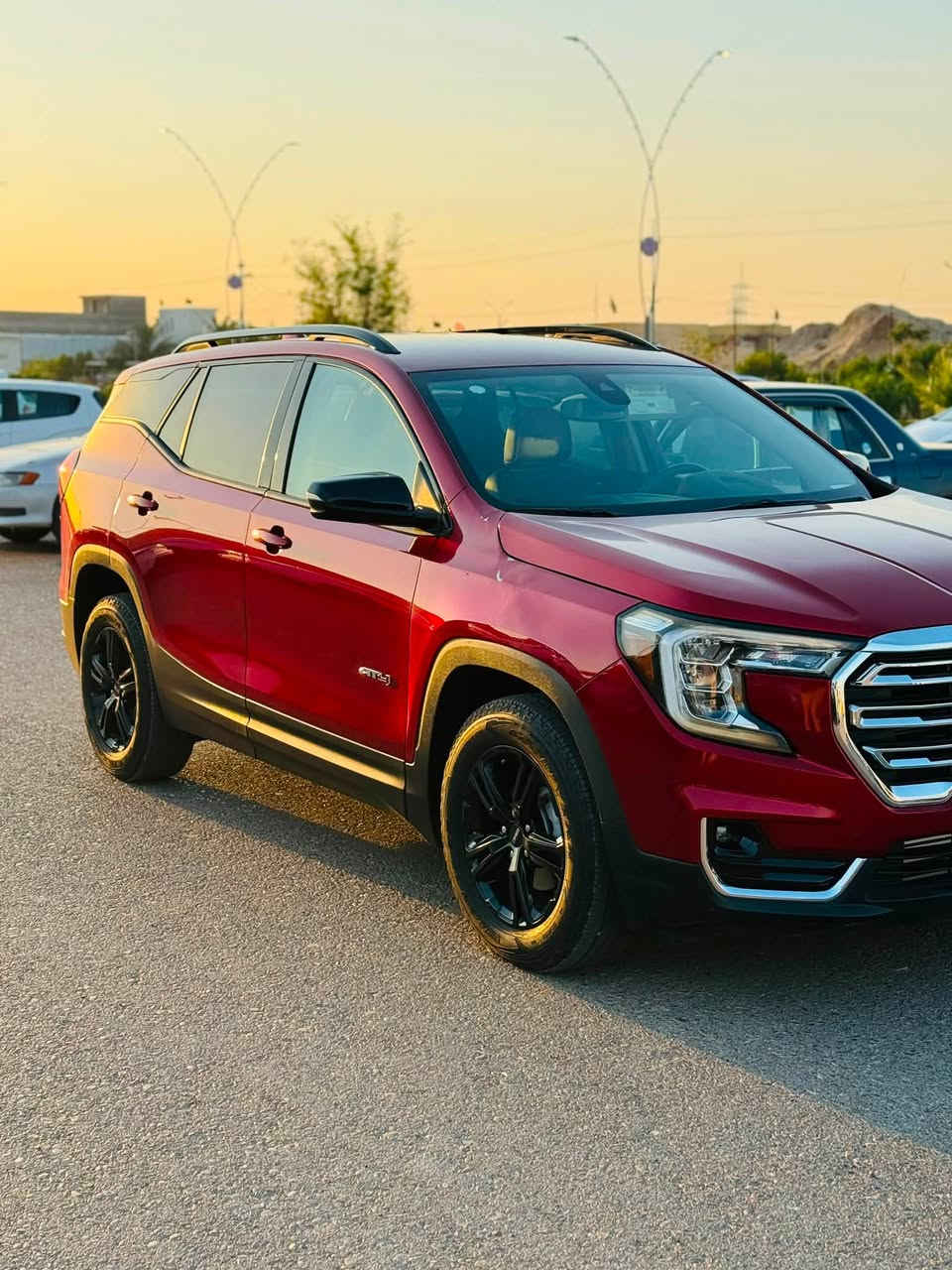 للبيع GMC Terrain AT4 موديل 2024 (فول مواصفات)

* دفع رباعي (4WD)
* رادار أمامي
* رادارات جانبية
* نظام تحديد المسار
* حساسات أمامية وخلفية
* 4 بصمات دخول
* جنطة كهربائية
* فتح الجنطة بحركة القدم
* داخلية جلد AT4 مطعمة باللون الأحمر
* ديكورات داخلية كاربون فايبر
* كشنات السائق والراكب كهربائية
* تدفئة للكشنات
* كشنات ميموري
* وباقي المواصفات المعروفة لفئة AT4

ملاحظة:

* السيارة حادث، موضح بالصور، وقطعة صبغ فقط.
* الجاملغ الأيمن فيه بارد بسيط.
* صور الحادث مرفقة للإطلاع.
* موقع السيارة: واسط / الكوت
* رقم الهاتف: ***********

السيارة مرقمة (شهداء واسط)، حاضرة لجميع الضمانات، وكالة عامة مطلقة (تدور وتبصم مباشرة).

السعر: 188 ورقة، ويوجد مجال بسيط
