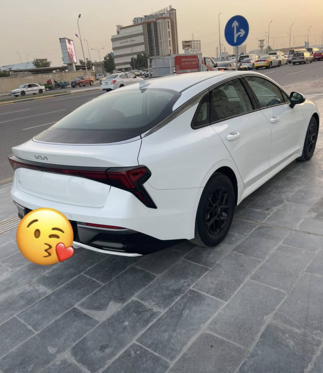 كي فايف موديل 2025/ ماشيه 9 / الف وراد أمركي حادث بنيد مبدل ولمدكر نفسه رجعته رقم بصرة شهداء السعر 190 /رقم الهاتف ***********
