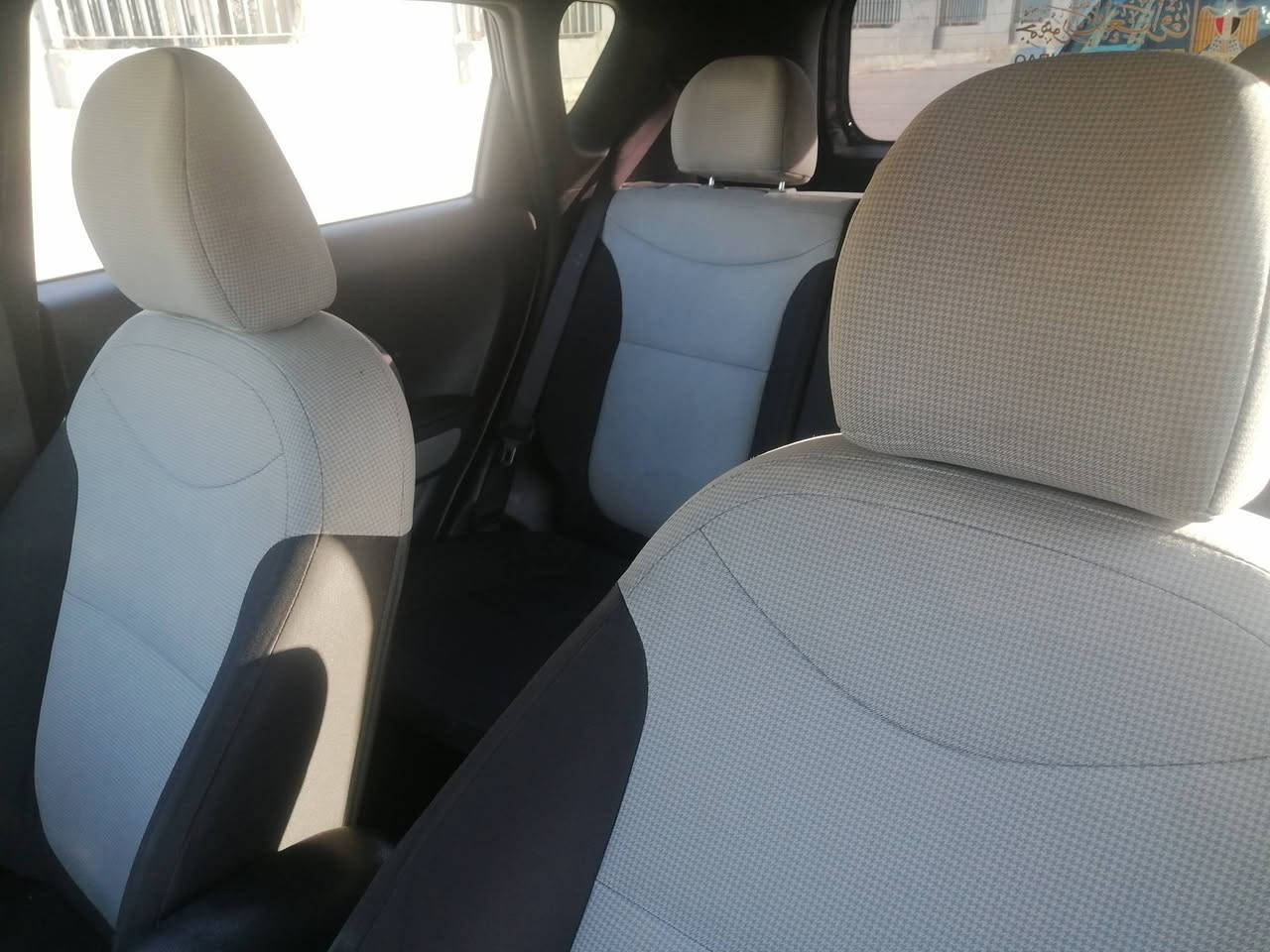 سلام عليكم ورحمة كيا صول ٢٠٠١٥ وأرد أمريكي حادث امريكا بنيد جاملغ بدون داخل ماشيا ٦٢ الف حقيقي رقم مميز بسمي  هزة جديدة سنوية جديدة تبريد ثلج تتفة نار صدر أمامي خلفي جديد تخم تاير جديد عنوان سيار بغداد. مشتل *********** ابو علي سيد سعر ٩٤ ورقة وبيها مجال
