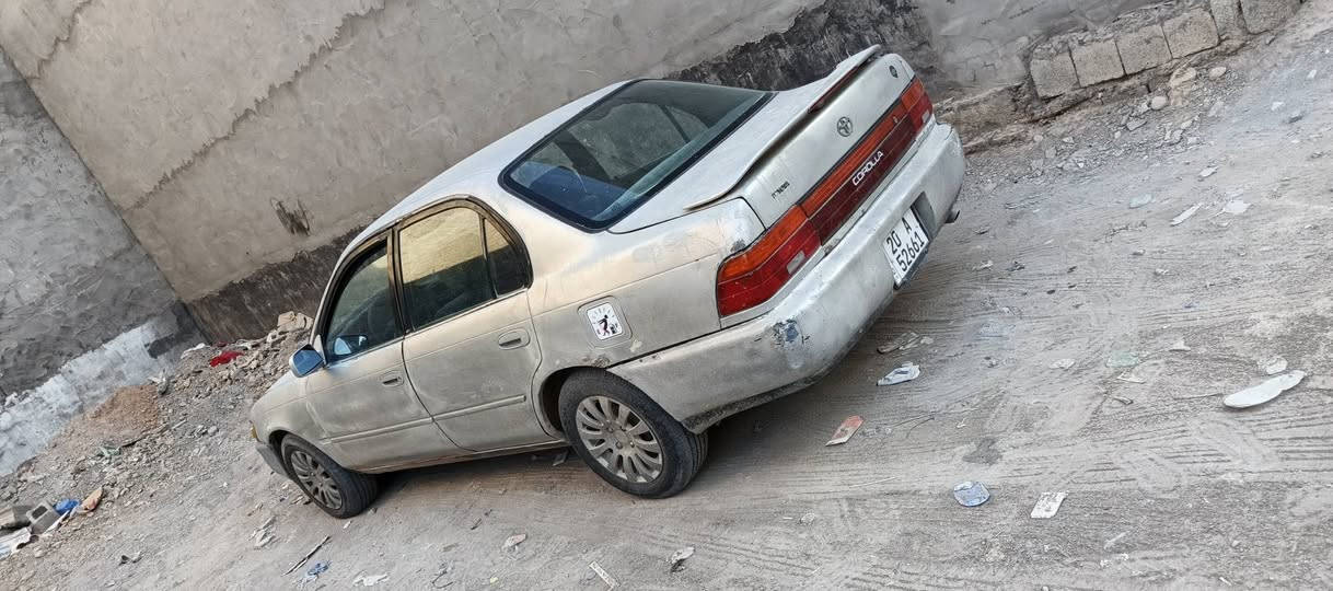 السلام عليكم
كورلا موديل 93 للبيع سنويه لل31 هزه جديده بأسمي السعر 33 المكان ديالى بعقوبه 
***********
