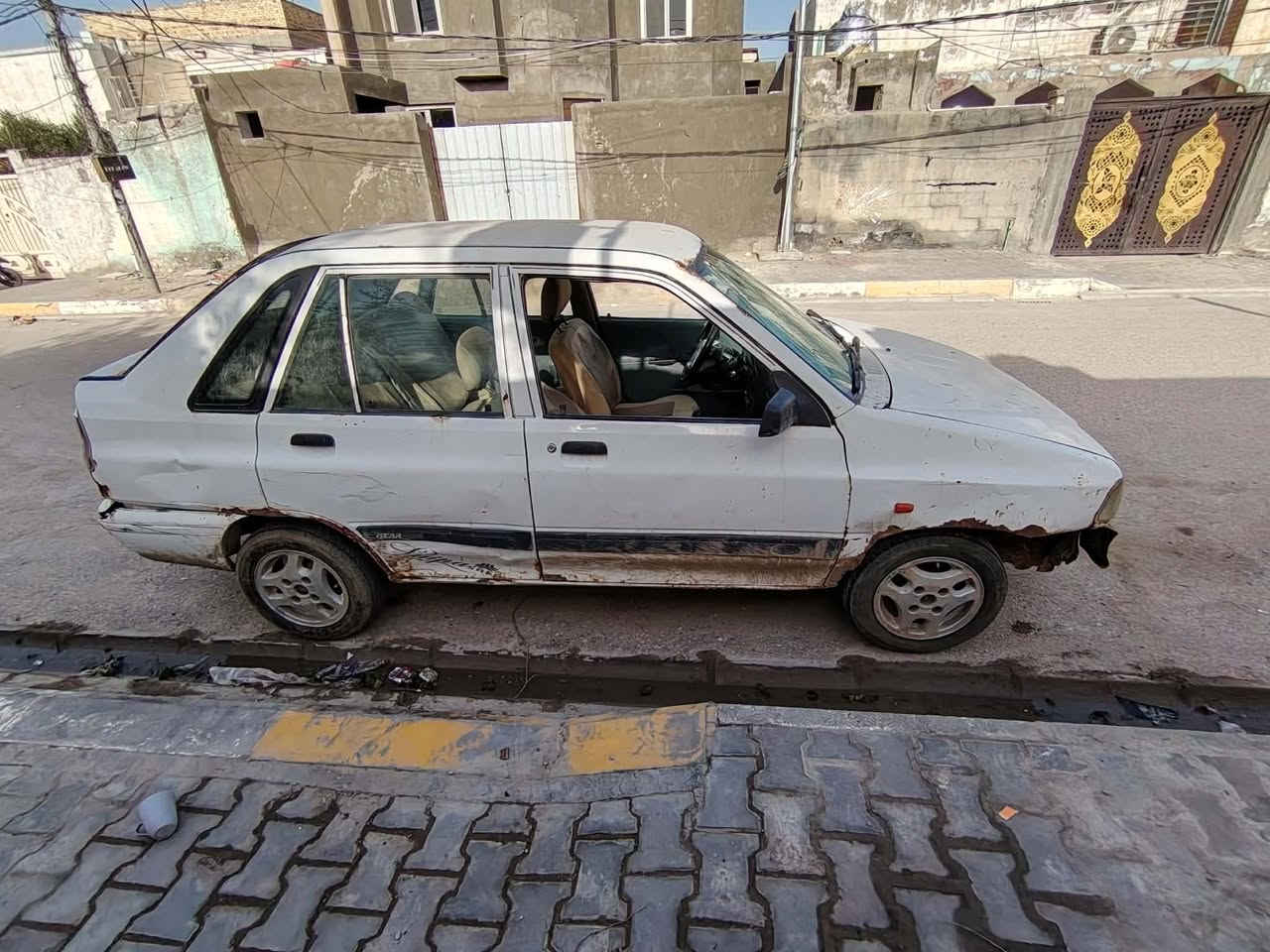 سايبه للبيع رقم مثنى مكينه وكير شرط والباقي شوف العين السعر 13 وبيها مجال قليل مكان السياره سماوه رميثه ***********
