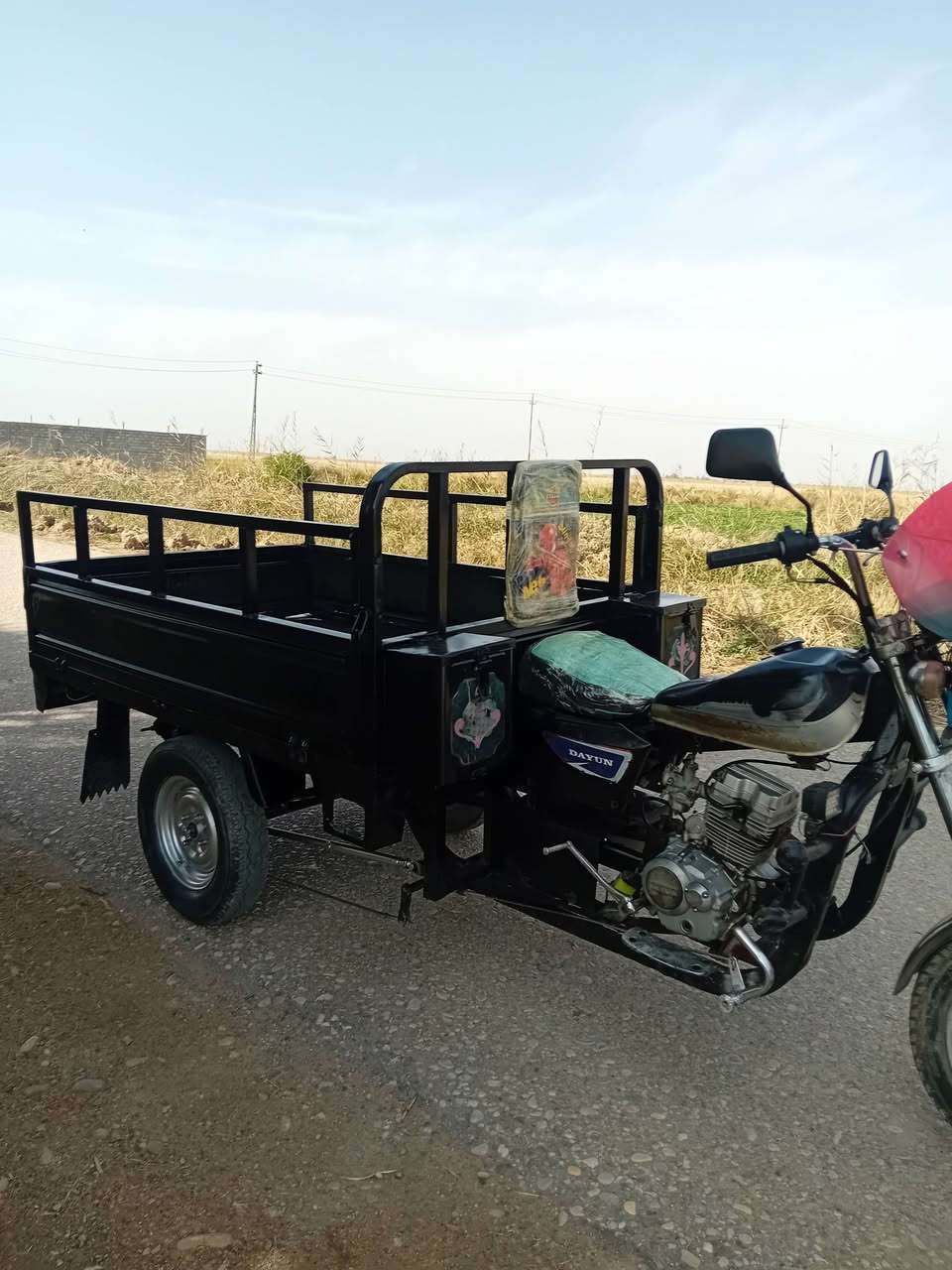 سلام عليكم ستوته للبيع موديل  2014 وراق صولية مابيهة اي نقص مكان واسط العزيزية  السعر 900 وبيها مجال ***********
