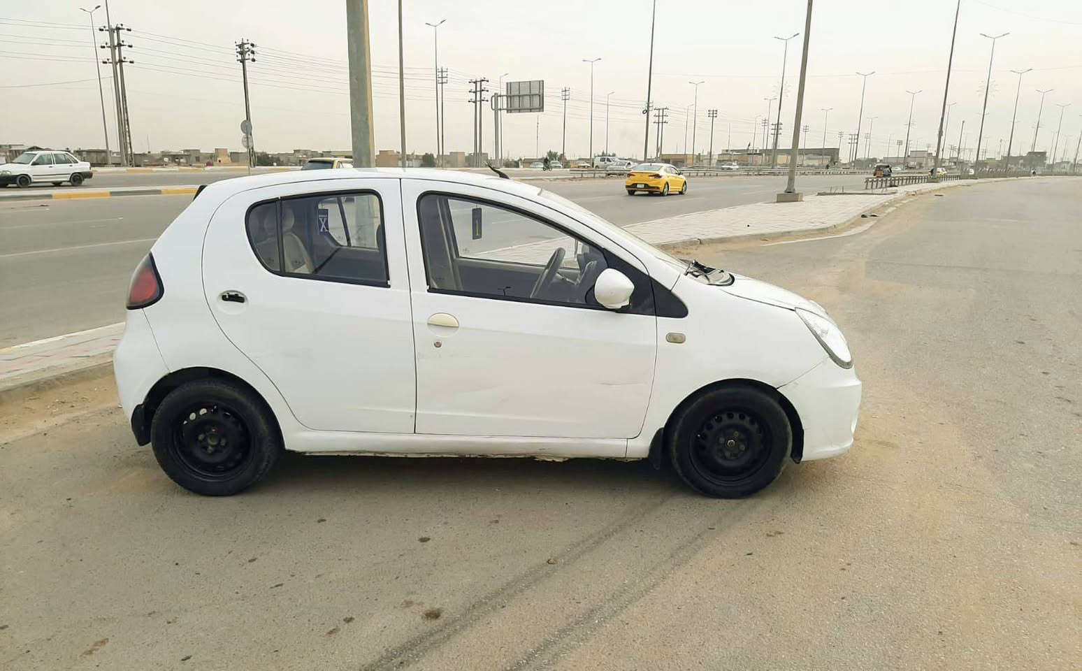 يآلله  🧿
سلام عليكم جيلي بأنده 🐼 للبيع مديل 2013 مكينه كير جدد حداديه جديده تخم تاير جديد رقم كربلاء أنكليزي بسمي هزه جديده سنويه جديده غرامات مصفره سياره مال جناي مابيها كل نقص 
فئه LC موصفات
شاشه أندرويد 
كامره خلفيه
سنتر لوك ريمود 
كشافات 
4 جام كهرباء 
كهربائيات كلها شغاله ضربه مابيها بيها باب خلفيه صبغ بدون حادث بعد تجي وشوف ألسعر ( 45 )💲 وبيها مجال للشراي مكاني كربلاء ألحولي للستفسار أكثر خاص أو أتصال *********** وآتساب موجود 🤝
