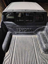 هايلوكس 2017 السياره جاهزه خير من الله بيه باب الوره شبر صبغ وباب العب...