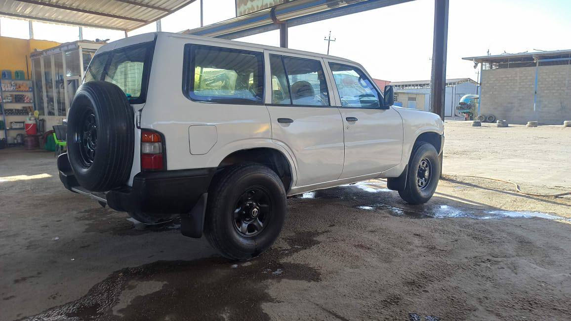 نيسان باترول مزاد كتاب الداخلية..محرك راس الثور ٣٠٠٠ في في تي بطل وفيشة
تخم تاير بالوني.. الاتصال أو واتساب ***********
