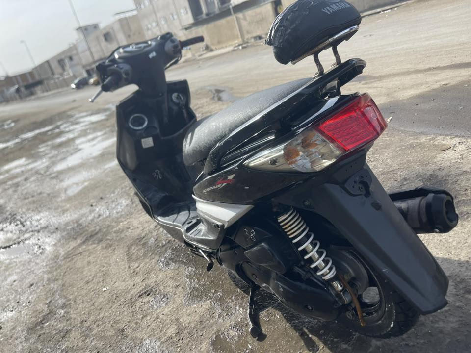 سكنس فحل دراجه نوزل خطين مكفوله مكينه ناعمه 
السعر 950المكان الشعب  تصال بس وتساب ***********
