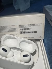 سماعات آبل • أصلية • مستخدمة