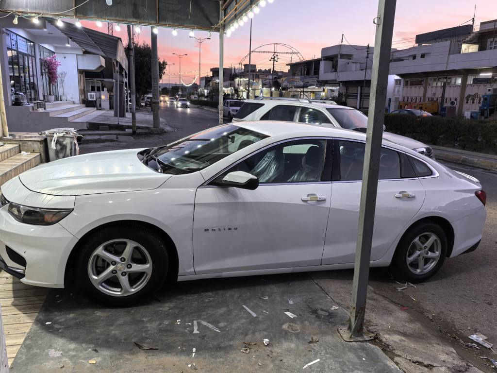 مالیبۆ 2018یەکپارچەی بۆیاخە لەگەڵ هەنێ وردە ساردی هەیە
130کیلۆمەتر ڕۆشتوە
ڕەقەمو سەنەوی تازەیەتا2029
گێڕو مەکینەو تەقەوڕەقەو هەمو گیانی بەشەرت یه ک دینار مەسرەفی نیە
سعری $103
***********
*********** السليمانية, العراق
