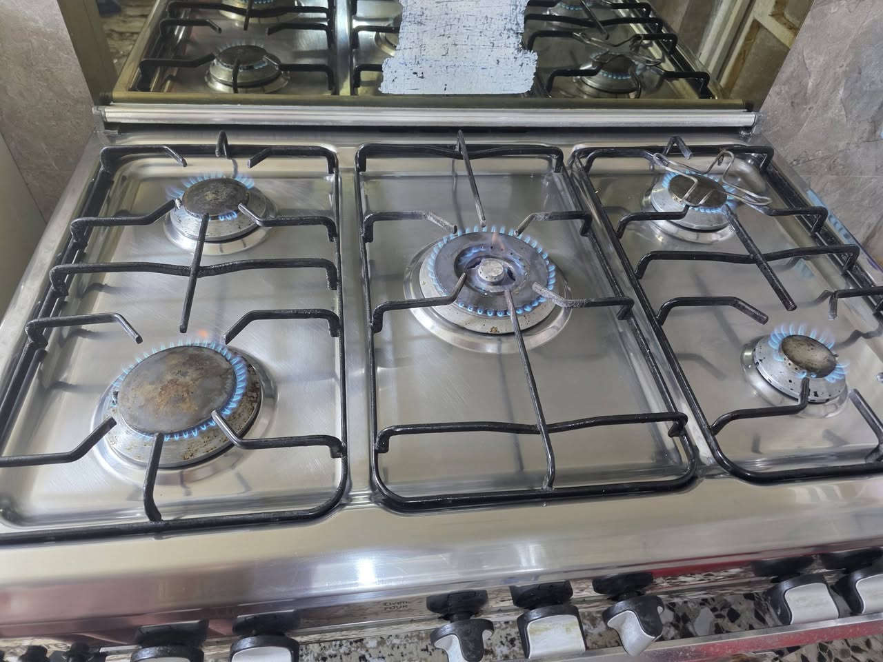 السلام عليكم طباخ نضيف للبيع السعر ٢٥٠ وبي مجال بصيط ماكني الشعب الشراي يراسلني خاص..


**إذا كنت صاحب هذا الإعلان وتريد حذفه لأي سبب، رجاءا أرسل رسالة إلى الدعم الفني**