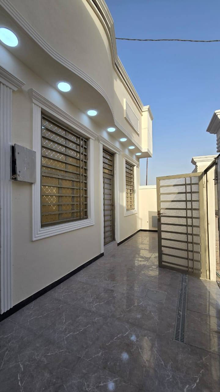دورسكن #للبيع 🏠
العدد 6
ملك صرف زراعي عراقي نموذج 25
تقابل ابو الطابو مباشر .
#المساحة ::150م /
البناء حديث وشغل مرتب وسعر مناسب 
#السعرالبيت الواحد 90 :: مليون قابل للتفاوض
📍 ابي الخصيب - “كوت ثوني  - مقبيل صدليت كوت ثوني
#يحتوي ::غرفتين . استقبال . صحيات خارجية .
صالة واسعة . . صحيات داخلية .
مطبخ . منور خدمات ( كيزر مع ماطور بوستر )
#للإستفسار ::***********
ابو عباس
