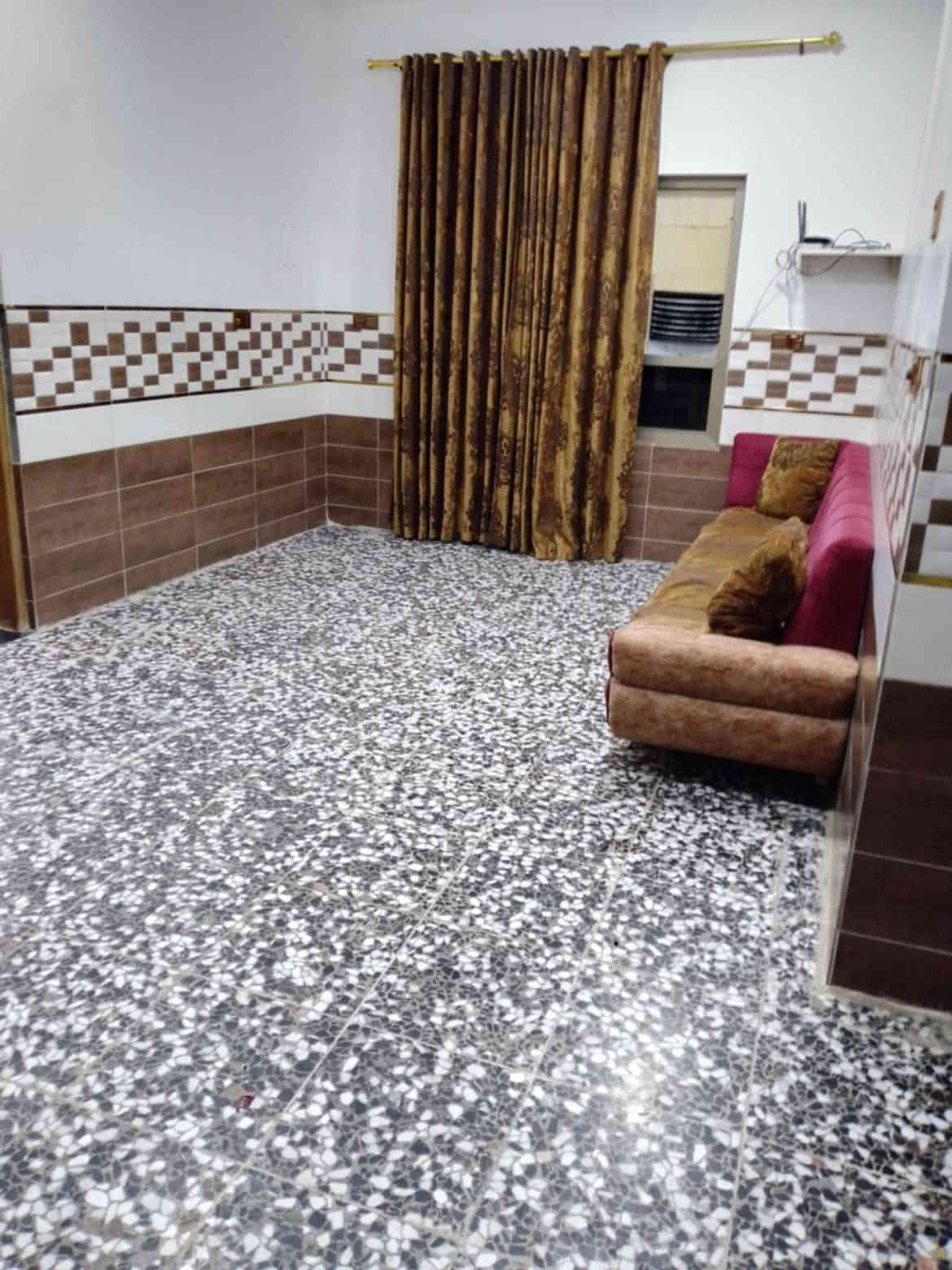 السلام عليكم
عندي بيت في بغداد للمراوس بيت بالفلوجة  المساحة الكلية 600ومساحة البناء 225 نوع العقار اصلاح زراعي 117 واقع في منطقة الدورة البعيثة للاستفسار اتصل ***********
