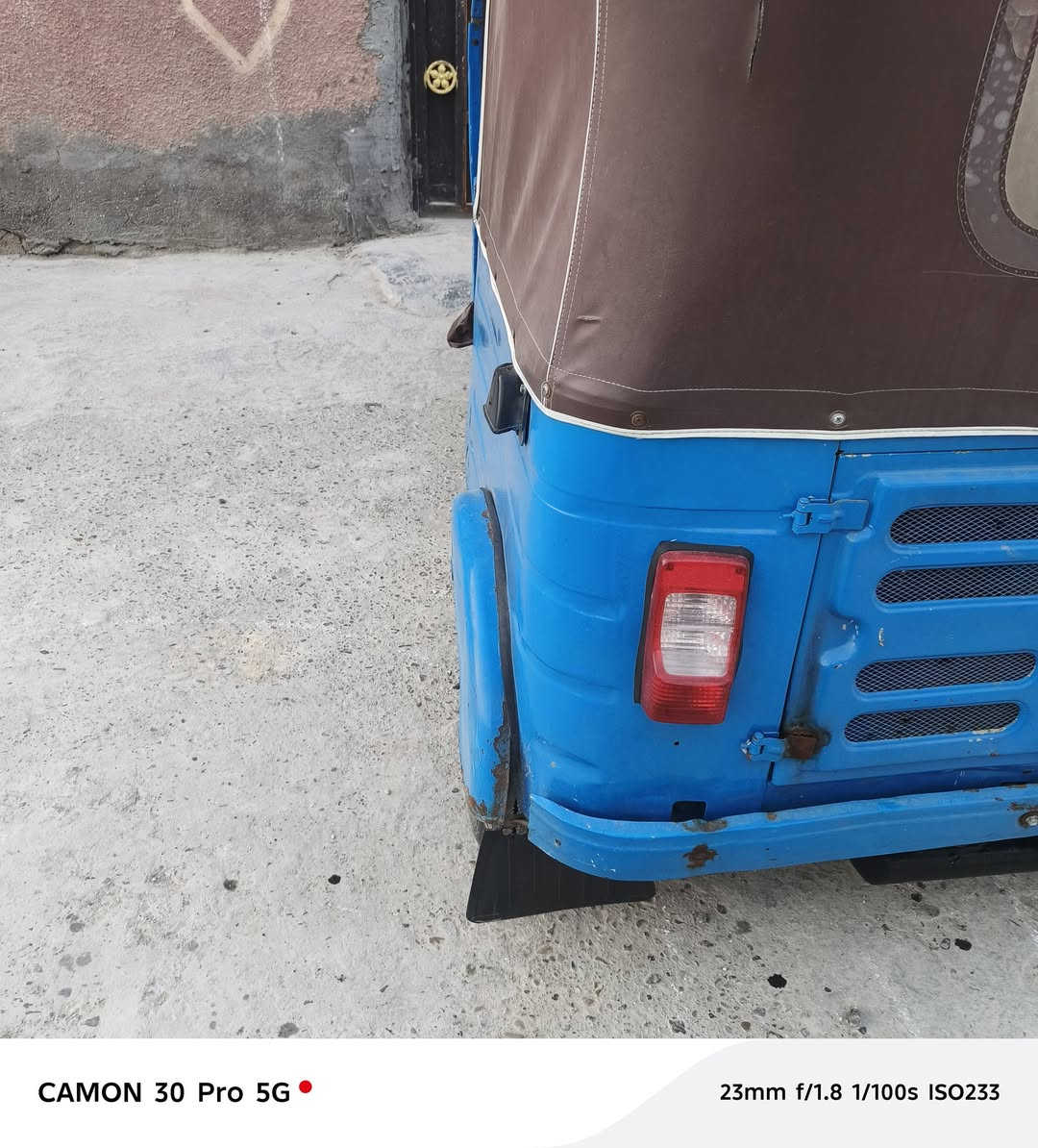 السلام عليكم اخوان
تكتك ٢٠٢٠ شهر ١٢ خير من الله  رقم وسنويه تحويل ثاني يوم رقمها طالع بس ماعندي مجال اروح استلمه 

بيها ضربه بالغد ومعمره كدام عينكم وبيها طخه خفيفه بالكلر فوك البك لايت بشبر هم معمره  تاخذها كبل للشارع امانة الله 

 رتبتها ع ايدي ترتيب مال جناي يعني مو تلزيك  

مكاني مدينة الصدر الشراي يخابر ويشلع عيوني 
***********
سعر ٧٣٠٠ وبيها مجال
