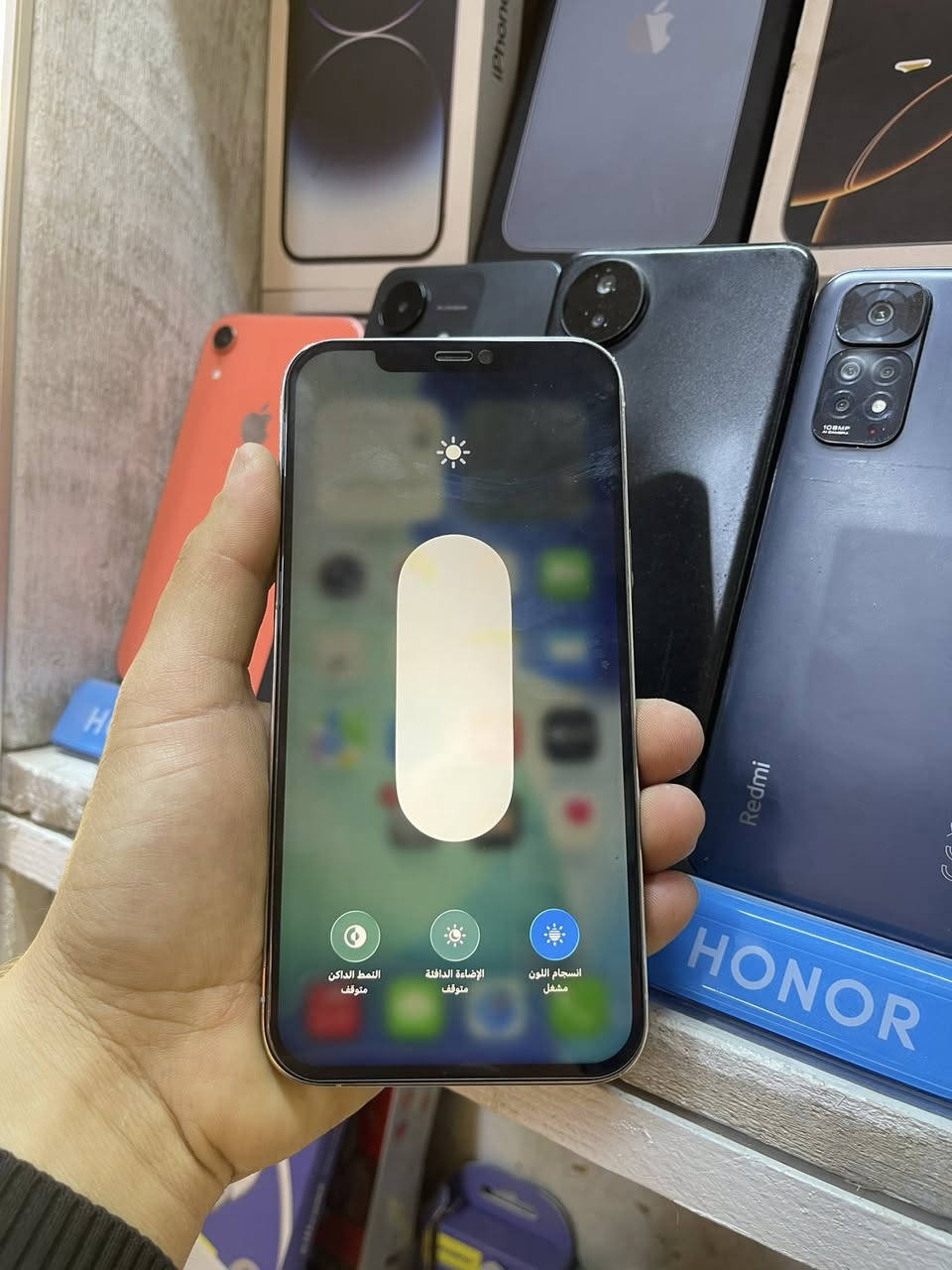 ايفون 12 برو ماكس
ذاكره 256
بطاريا 82 مبدله 
نموذج M
لون ابيضّ 
مبدل شاشه اصليه 
وكامره اصليه
للبيع او للمرواس
السعر 325
للتواصل ***********
