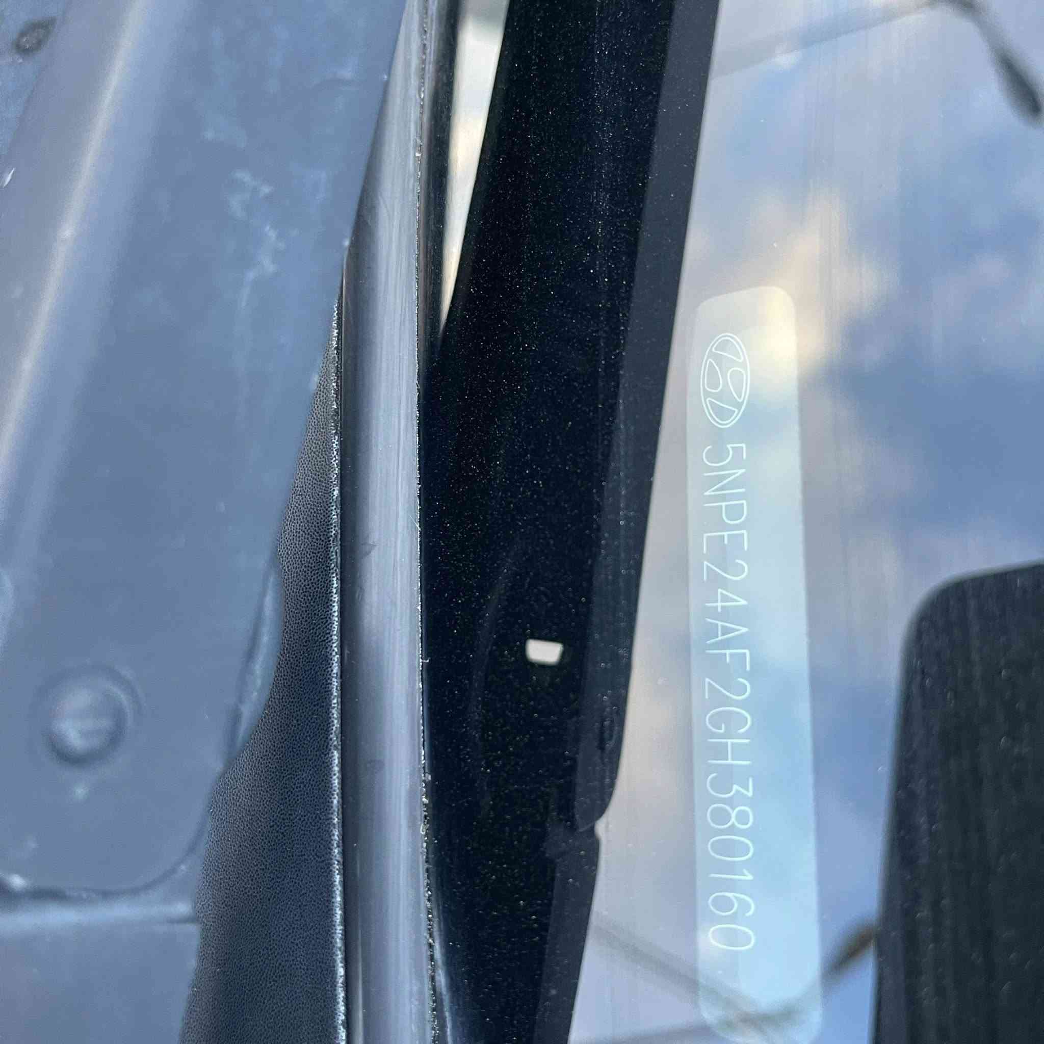 السلام عليكم
- للبيع سوناته وارد امريكي موديل 16رقم قادسيه باسمي سنويه لغايه 27 سياره حلوه وماعيزه ونصبته حلوه باتري جديد قبل يومين شديته مكينه كير كله كفاله  حادثه رقم شاصيه موجود بل صور سياره بيه بنيد مبدل ومصبوغ وجاملغ يمنه بيه شي قليل صبغ مقدار شبر تجي واشوف موصفاته عاديه  
سعر 117 وبيه مجال  شي بسيط 
مكان سياره نجف قرب عماد سكر
اكثر استفسار اتصال
***********
