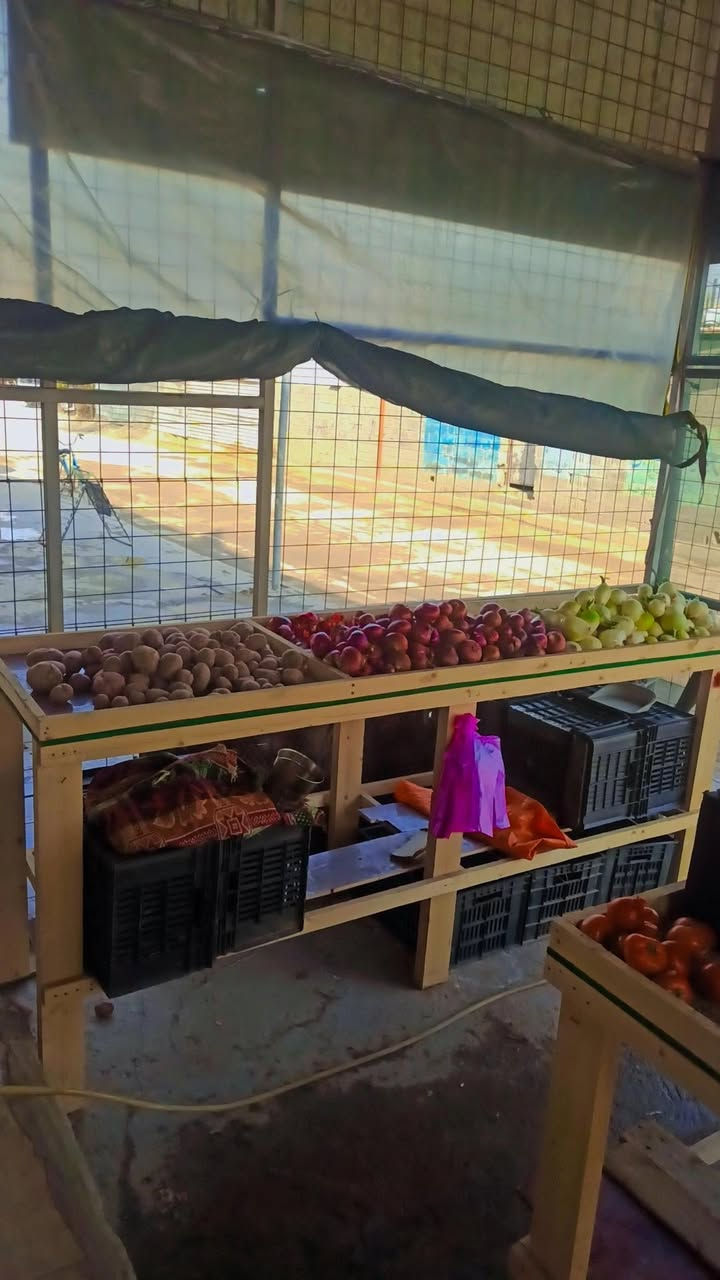 السلام عليكم تتوفر ميوزة خشب عدد 7 العنوان بغداد البياع السعر 600 و بيها مجال رقم الهاتف ***********
