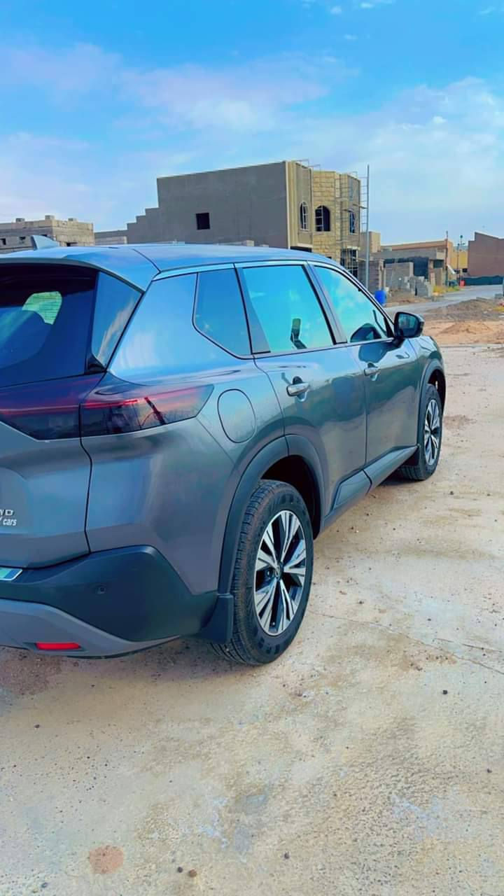 روح للبيع
موديل 2021
محرك 4حجم 2500
مواصفات المعروفة sv
رقم شمالي 
ضررها بنيد بدون داخل
للاستفسار الاتصال على الرقم
***********
