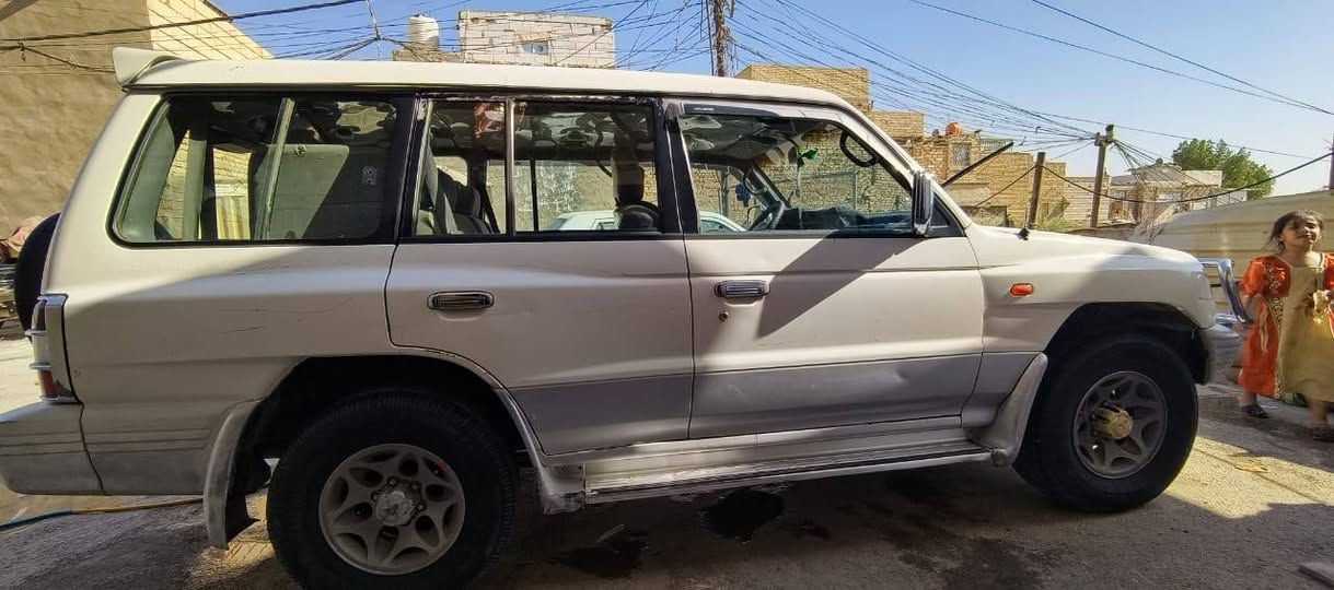 السلام عليكم باجيرو للبيع بجعه موديل 98 كير محرك بلادي 3000
اوتماتيك سياره نضيفه 
خير من الله 
المكان نجف 
السعر 65 وبيها مجال
الاستفسار ع هاذه الرقم ه‍ ***********
