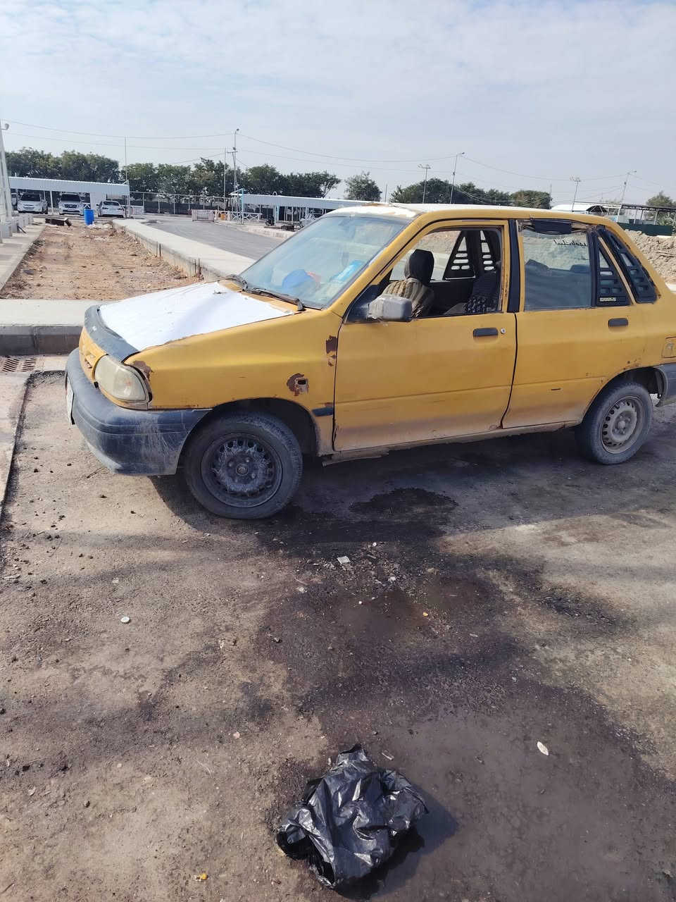 سلام عليكم سايبه كوم حديد البيع السعر بواحد وميه المكان كربلا جامعت فريحه سياره رقم بصره راعيها ماندله بس مكاتبه اكاتبك سعر بواحد وميه ***********
