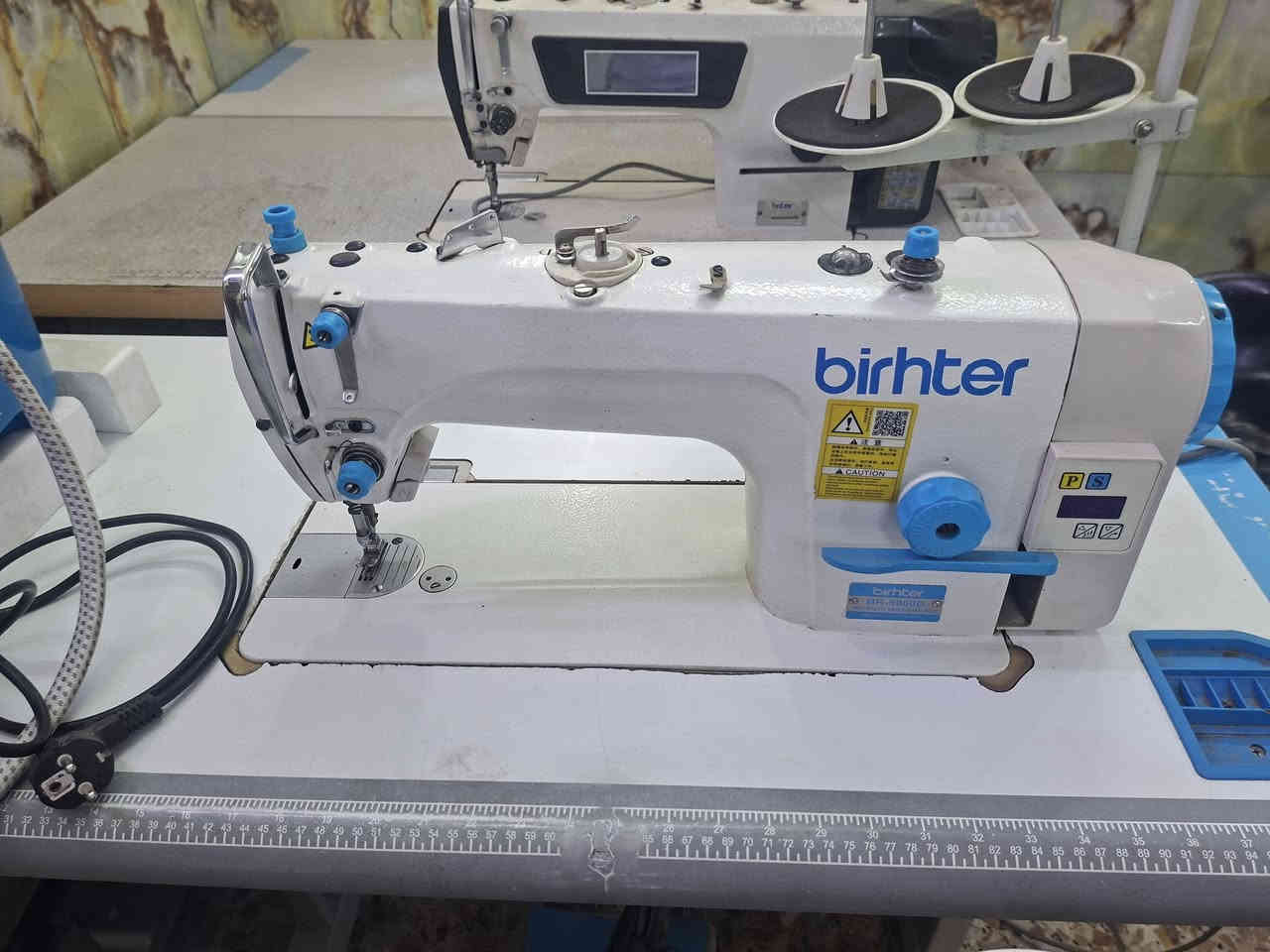 مكاين مستخدمه حديثه للبيع النضافه فووول 
مكاين مضمونه شرط الشغل ايخيطن كل انواع الاقمشه
ضمان ويه كل مكينه سنه كامله 
عنوانه بغداد مدينه الصدر 
***********
***********
