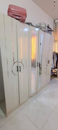 غرفة نوم • غرفة نوم نظيفة • غرفة نوم للبيع • غرفة نوم خشب • غرف نوم مس...
