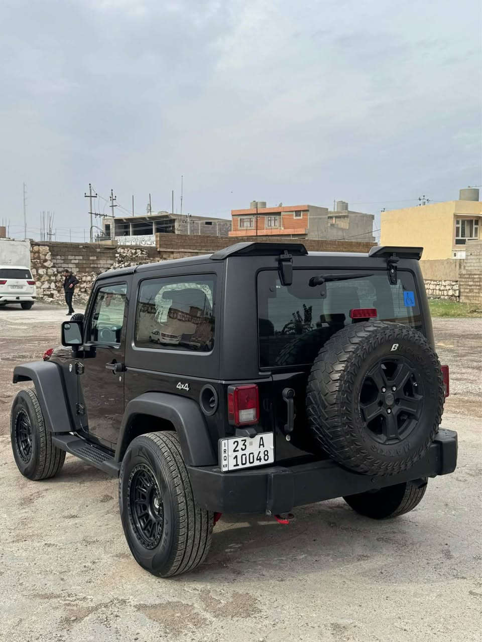 ***********
***********
٢٠١٧
جێب رەنگلر
دوپارچە بۆیاخ 
گێرومەکینەی نەکراوەتەوە
سەنەوی بەناوی خۆمانەوەیە
دەبڵ اکسل دەعمی بۆ دەعمی بەشەرت حلبجة, السليمانية
