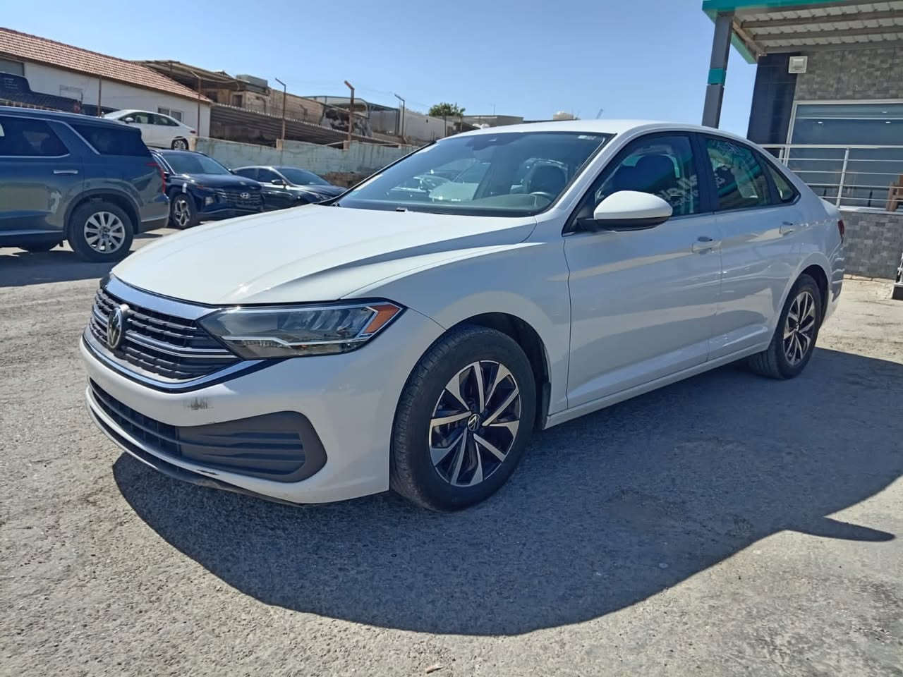 بسم الله الرحمين الرحيم.                                 

نوع السيارة🚘✅ . VOLKSWAGEN JETTA S   الموديل 2024.                  

السيارة موجود ✅بالاردن  🚗المنطقة الحرة الزرقاء                    

الضرر واضح بالصور ✅ارباك بردة  🚘السيارة تشتغل وتمشي.   

الاستفسار او التصال  على الرقم واتساب  ***********             

او مراسلة واتساب على الرقم الاردني 009627970780658. 

عنوان المعرض🛣️🛣️⬅️شارع 18 شمال النطقة الحرة

ملاحظة🚦✅السيارة تدخل  كلمن لديه كتاب شهداء معفية من الجمرك والرقم)🚘🚘🚕🚙🚙🛻🏎️🏎️✅
