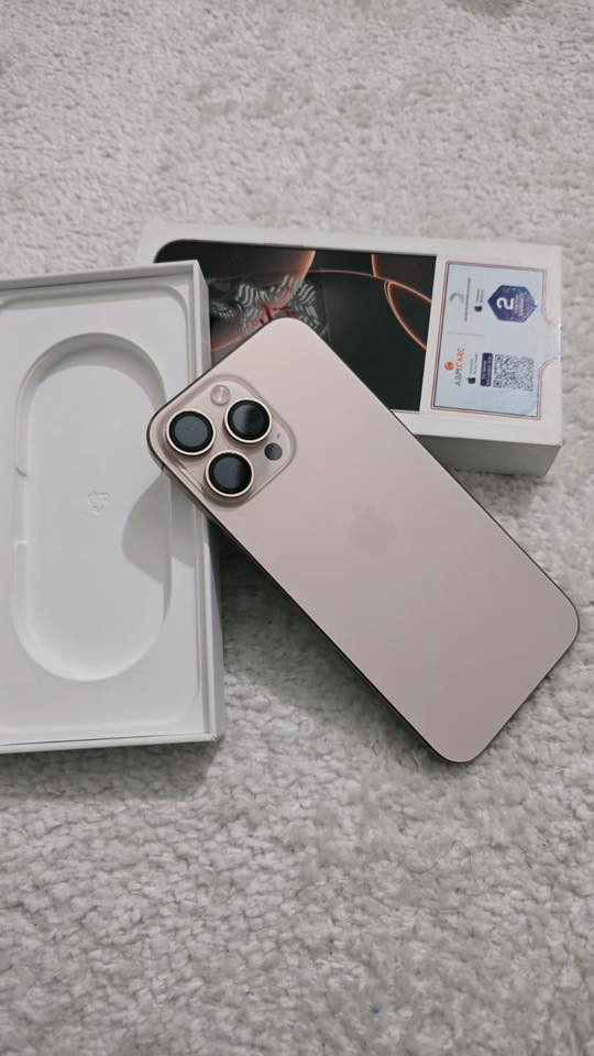 سلام عليكم ايفون 16 pro max بطارية 99‎%‎ اول استخدام شهر 8 رايده 1400 رقمي ***********
