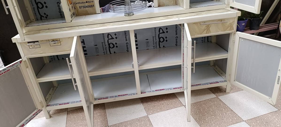 كاونتر مستعمل للبيع نضيف جدا قياس مترين سعر 210
للاستفسار. ***********
