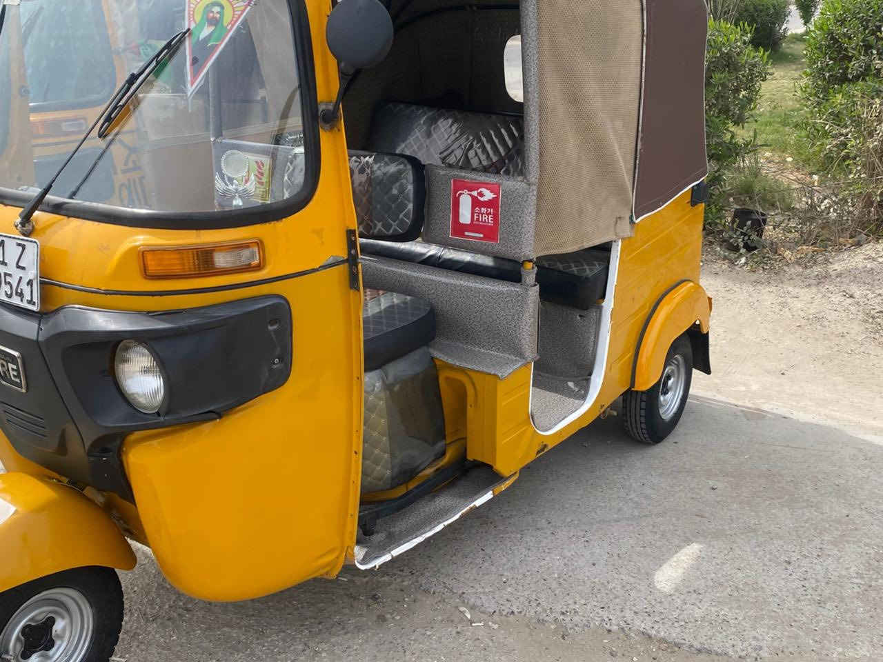 سلام عليكم تكتك 🛺 البيع 2019
راقم بغداد محرك لا تنقيص ولا تبخير
كشره حلو ونضيف مكاني بابل المسيب 
الاستفسار عل راقم ***********
