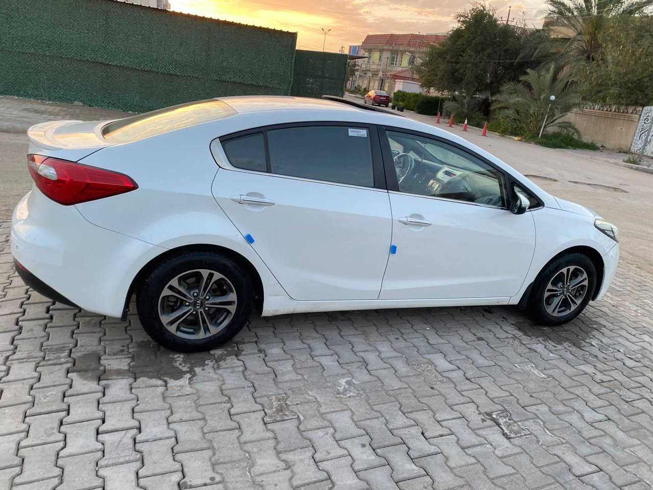 للبيع سيراتو 2013 شكل 16 خليجي كفاله عامه ضربه صبغ تبديل مكينه 1600 شرط كير حداديه تخم تاير كله جديد سياره فول موصفات 1/1 بصمه فتحه لد امامي خلفي ويل كروم تحكم شاشه رقم بغداد الدولي بسمنا ماشيه 140 الف سياره جاهزه من كلشي السعر 130 وبي مجال لشراي مكان السياره السماوه
***********
