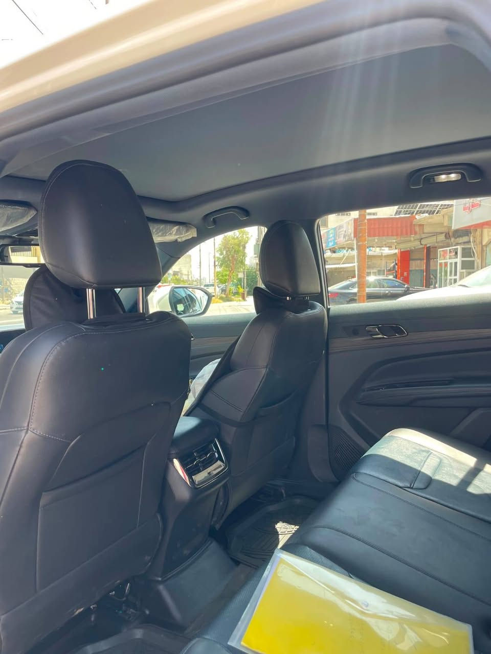 Ford territory 2023 
           
مواسفات تیتانیۆم 
کلین هیچی نیە 
مەکینە V4.18 T 
ڕۆیشتن / ٧٩ هەزار کم 
ڕەقەم و سەنەوی نوێ
سەیارەکە نموونەیە لە جوانی
تحول و بەناوکردن بەشەرت
نرخ/ 2 دەفتەر
شۆێن /هەولێر
*********** واتساب
*********** واتساب أربيل, العراق
