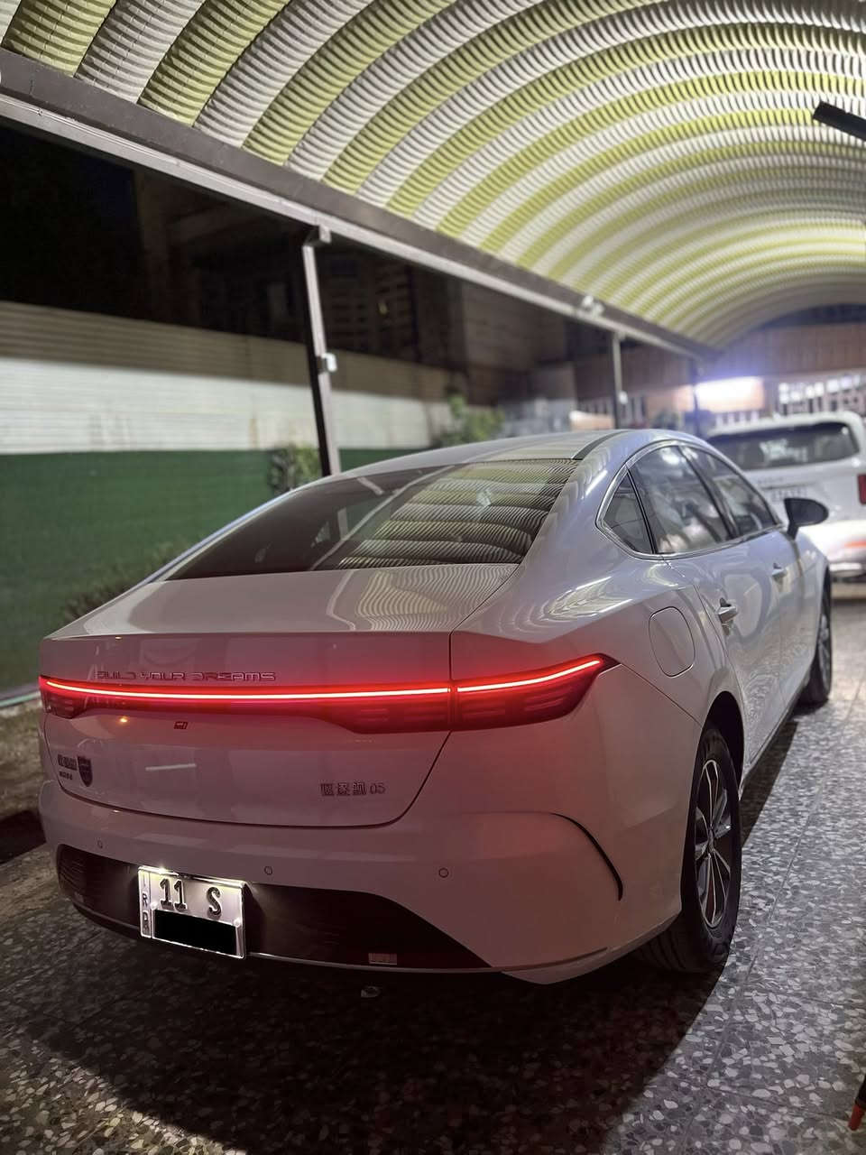 بي واي دي BYD ديستروير مرقم بغداد زيرووو🔥
3 انضمة للقيادة : بانزين + هايبرد + شحن كهرباء 

بصمة وكارت للتشغيل والدخول 

شاشة قلاب 

مقاعد رياضي 

عده ومستلزمات كامله مع ارضيات 

المواصفات معروفة 

السعر : 20 مليون قفل 

العنوان بغداد 

***********
