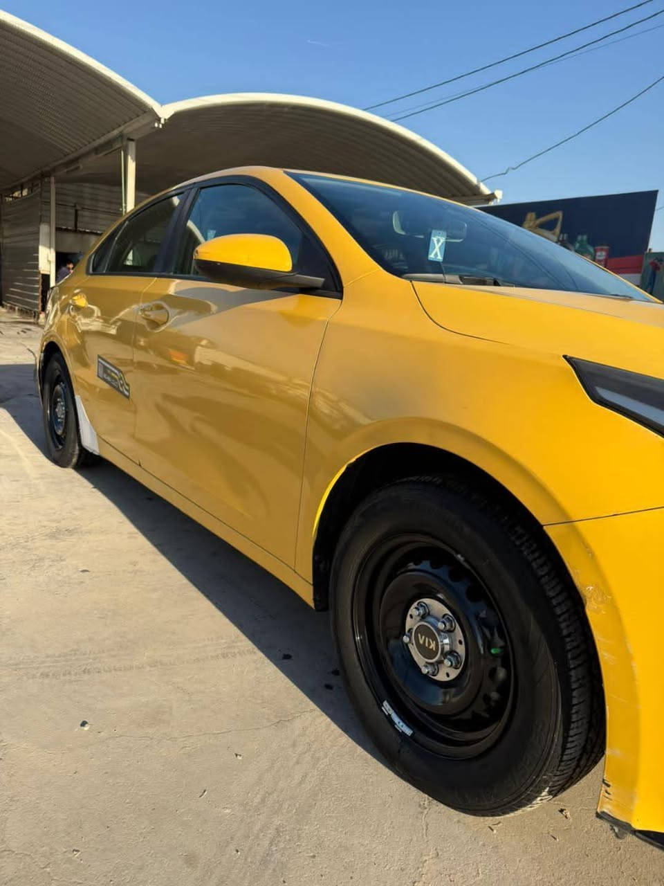 سلام عليكم
فورتي موديل ٢٠
للبيع عنوان بغداد  محموديه ناحيت الرشيد
سعر ١٣٠$ 
بيه مجال 
***********
