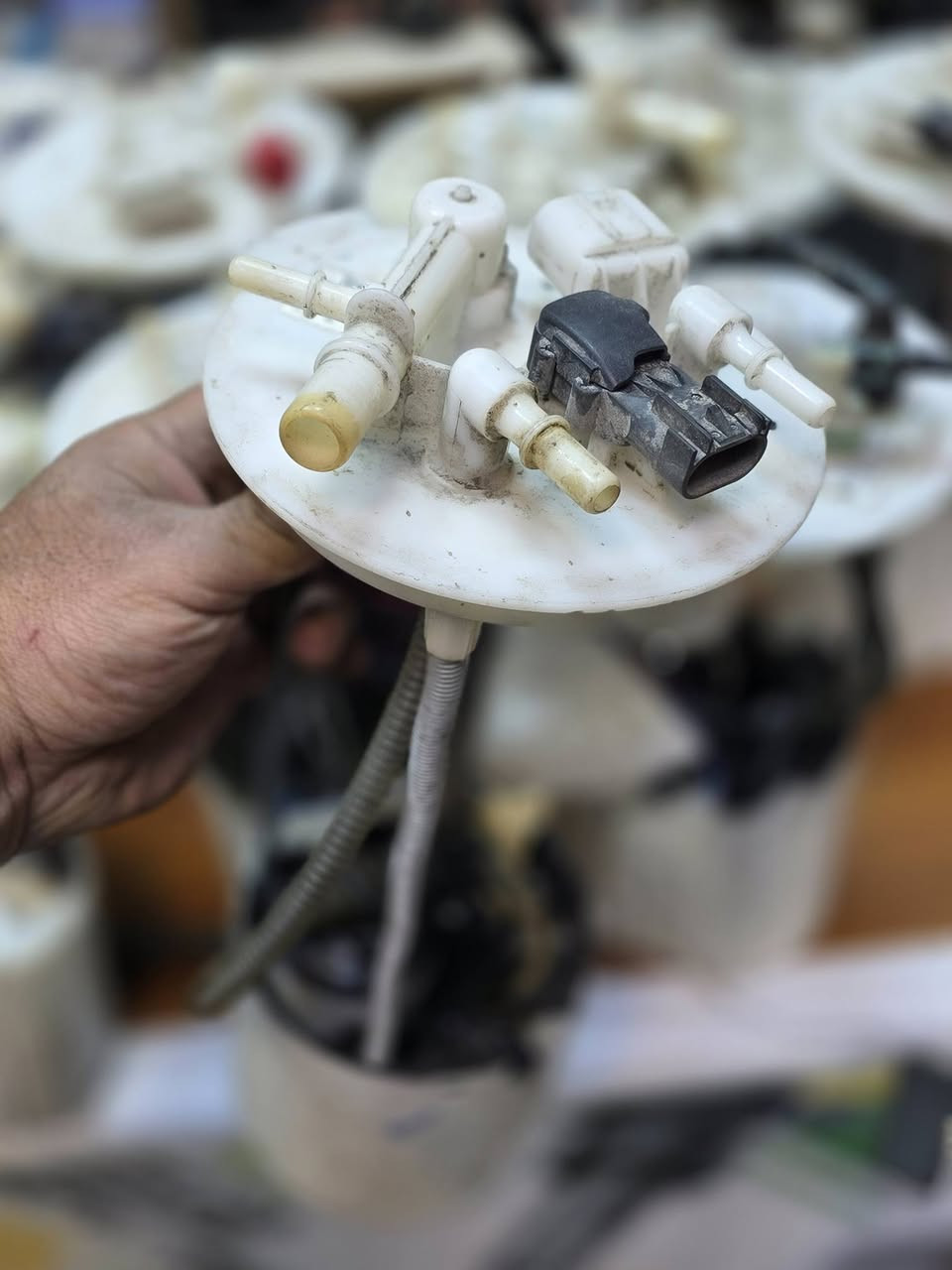 متوفر قواعد فيتبم جميع انواع السيارات الأمريكية ضمان استبدال ٣ أشهر اسعار مناسبة.. ***********
