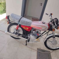 للبيع دراجه زيرو صارله 15يوم طالعه سعر750وبيه مجال 07850264798
