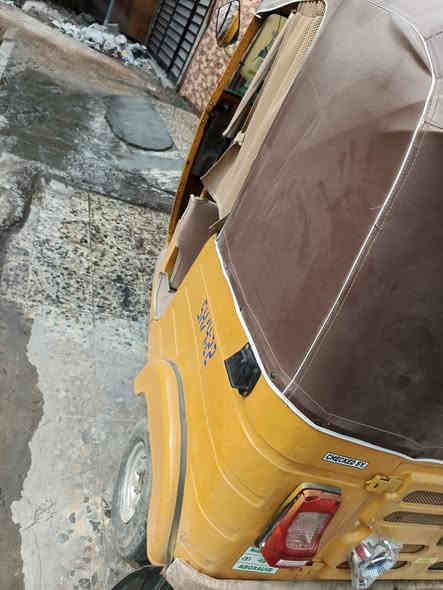 السلام عليكم تكتك للبيع 2018 رقم ؤسنويه بسمي معمره جديد مكينه مال 20 موجوده بالبياع منطقه المعالف اذا مو شراي لدخني رحمه الوالدك *********** 4300
