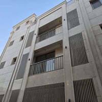 للإيجار في الحارثية خلف مستشفى الأميرات  🏠✨  📐 المساحة: 120 متر  🏢 وحد...