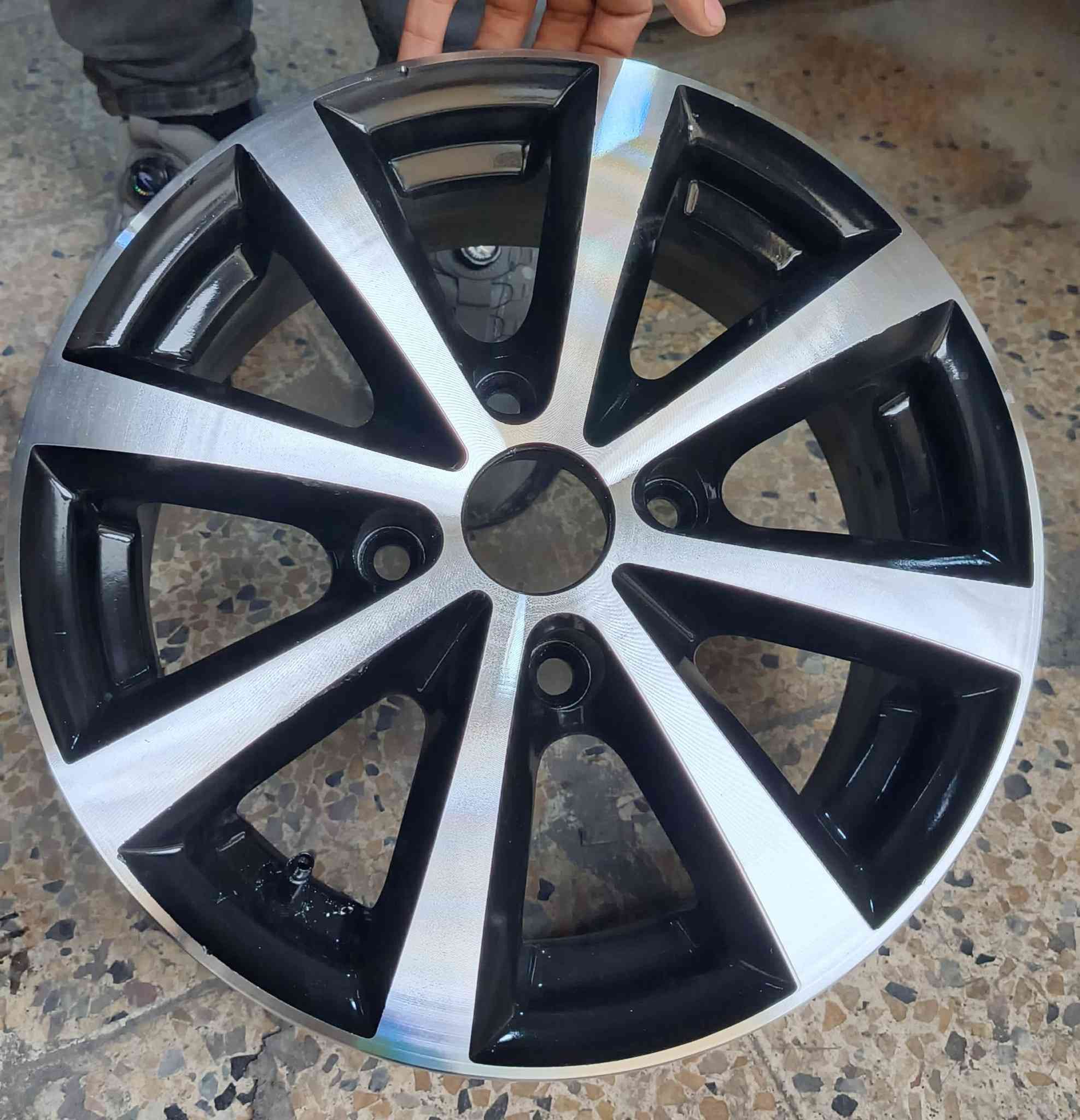 تخم ويلكب حجم 14 يرهم ع اوبترا ولانسر وسوناتا وسني موديل جوا 2010 اربع براغي مراوس بويل اسود حديد حجم 15 او ويلكب 15
الويل كلش نضيف بدون عواج ولا تصليح ولا فطر
اي استفسار اتصل
*********** واتساب
