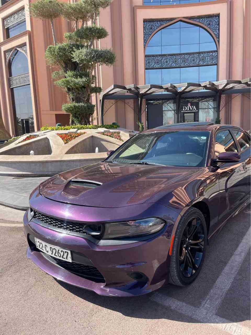 للبيع دوج جارجر موديل 22

موصفات جيتي بلاس فول كنتاره سلايد 

تدفئه تبريد كشنات الامامي و الخلفي 

محرك 6 سلندر 

سستم سماعات + دمام خلفي.  

لون بنفسجي 

صور الحادث مرفقه تبديل جاملغ امامي و دعاميه 

مكان السياره بغداد حي الخضراء 

للأستفسار *********** بغداد, العراق
