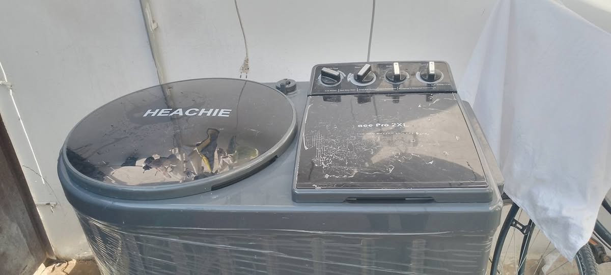 قساله للبيع جديده مستخدمه شهر ايعيب مابيه انطيه بل شرط سعره 150او بيه مجال شراي تعال  او ***********واتساب
