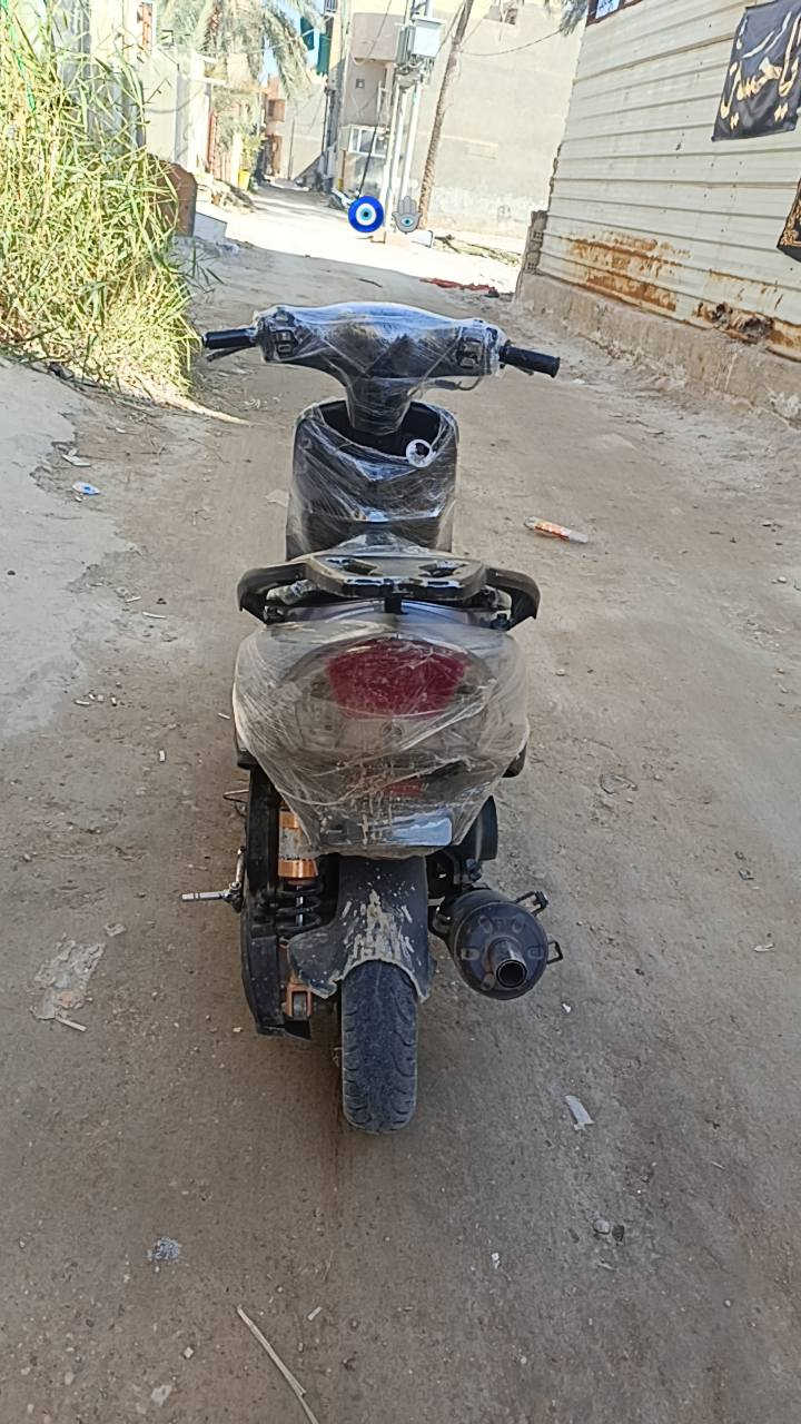 السلام عليكم
ماكس منغولي للبيع مامفتوحة بوشة 49 بلادي مختم صالنصة اف ام رياضي سلف نقصة راجز هندر واحد شرط الشلعة فول معدل طيران لايت زنون ثلجي  هورن اشاير كلة شغال كفر بلادي دبلات رياضي جاهزة دراجة مستعجل علبيع سعر 550 وبيهة مجال حك الجية مكاني كربلاء حي العباس ***********
